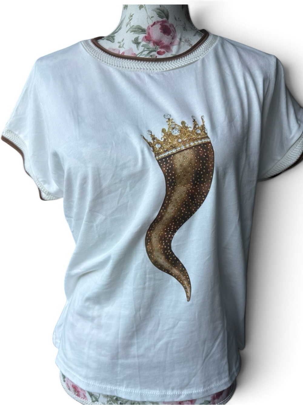 NWT 🇮🇹Made In ITALY White Women’s Tee with Corno